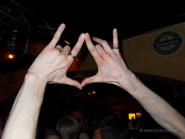 2011 Hands up at Kilians 033.jpg - Nonverbale Kommunikation